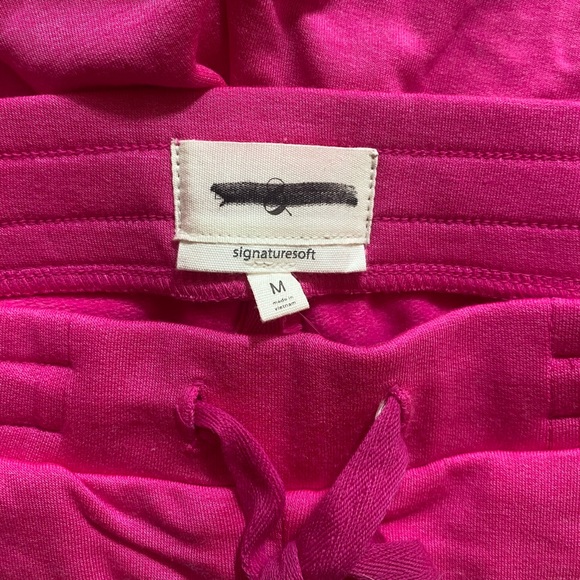 Lou and Grey Signature Soft Shorts - Picture 3 of 4